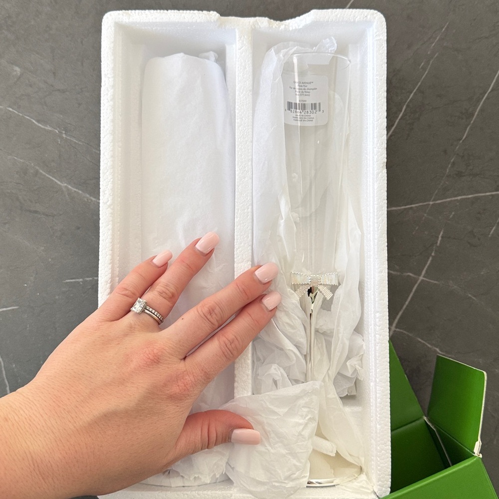 kate spade Clear Champagne Flutes with Silver Bow Accent - Set of 2 - Picture 4 of 4